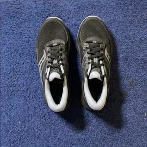 Saucony shoes